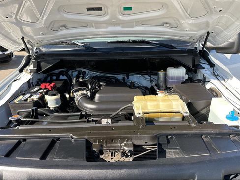 Used 2019 Nissan NV 2500 SV w/ Navigation Package image 37