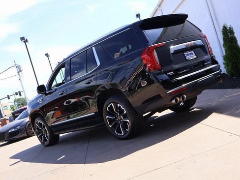 Certified 2023 GMC Yukon Denali AWD/4WD image 4