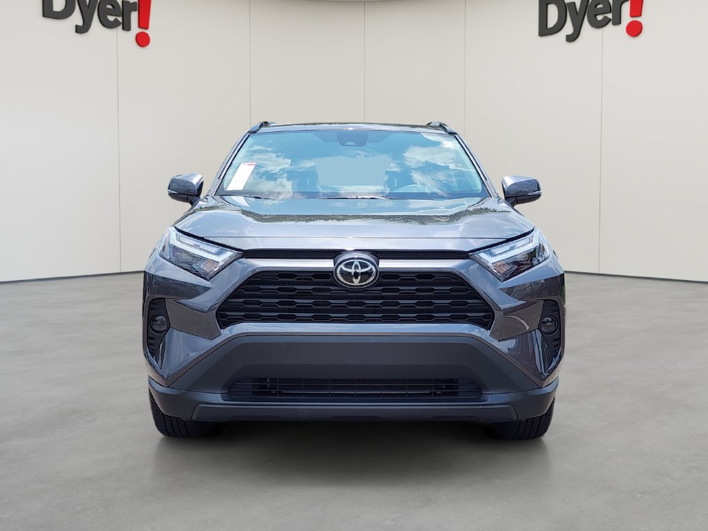 Used 2025 Toyota RAV4 XLE w/ Convenience Package FWD image 8