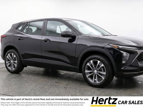 Used 2025 Chevrolet Equinox LT FWD image 1