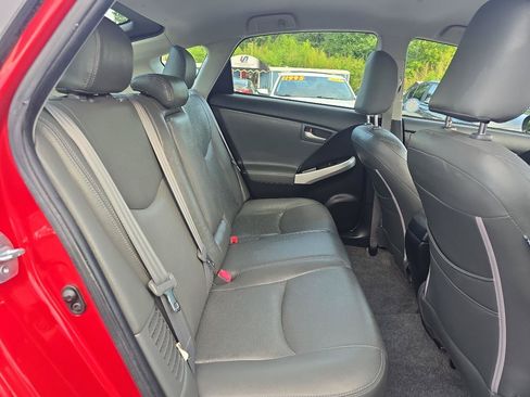 Used 2014 Toyota Prius Two FWD image 16