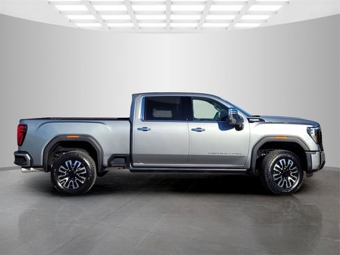 New 2026 GMC Sierra 2500 Denali Ultimate w/ Max Trailering Package image 3