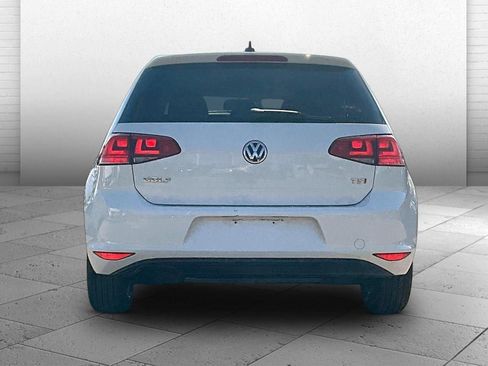 Used 2016 Volkswagen Golf S FWD image 3