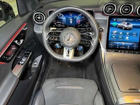 Used 2026 Mercedes-Benz GLC 43 AMG 4MATIC image 44