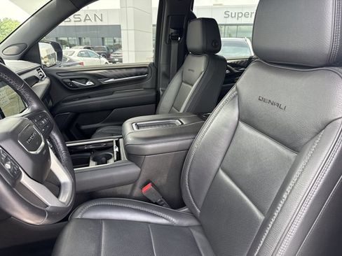 Used 2022 GMC Yukon Denali AWD/4WD image 5