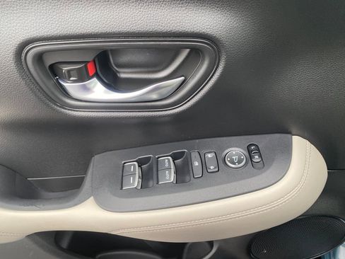 Used 2023 Honda HR-V EX-L image 14