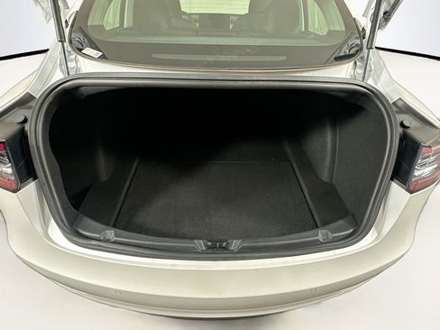 Used 2020 Tesla Model 3 Standard Range Plus image 26