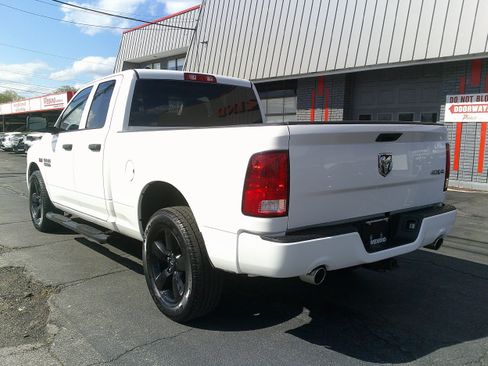 Used 2016 RAM 1500 Express AWD/4WD image 3