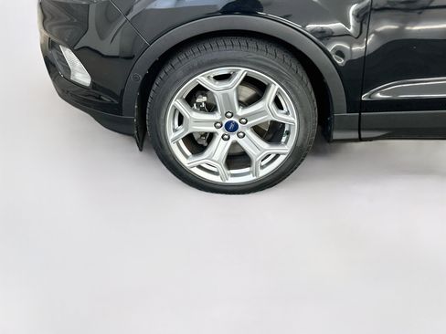 Used 2018 Ford Escape Titanium FWD image 11