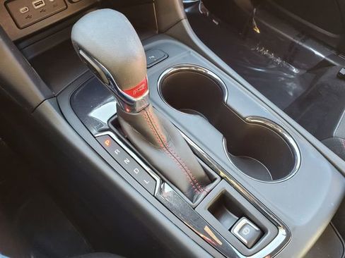 Certified 2022 Chevrolet Equinox RS w/ LPO, Floor Liner Package image 35