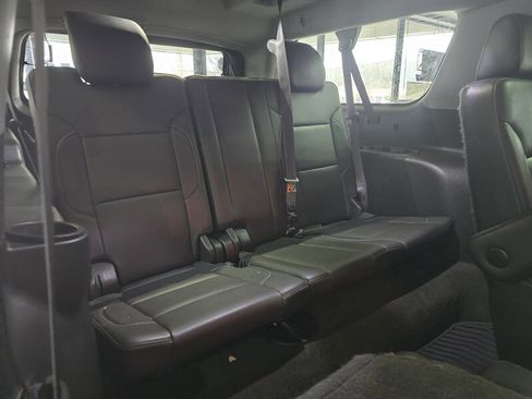 Used 2015 Chevrolet Suburban LTZ image 19