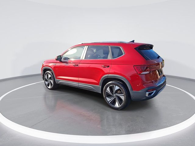 Used 2024 Volkswagen Taos SE AWD/4WD image 7