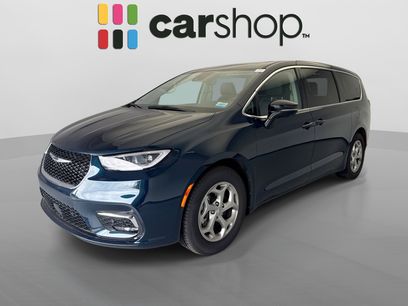 Used 2024 Chrysler Pacifica Limited