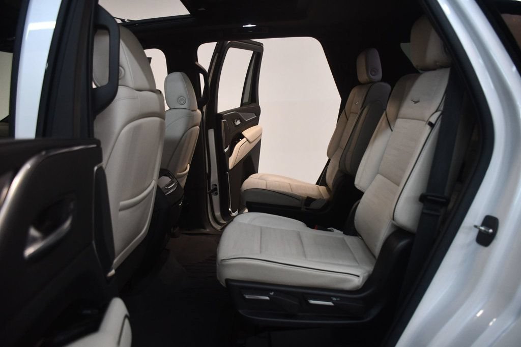 Used 2022 Cadillac Escalade Sport w/ Touring Package AWD/4WD image 33