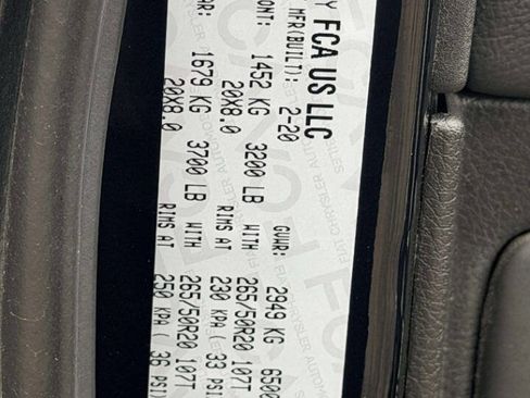 Used 2020 Jeep Grand Cherokee Overland image 19