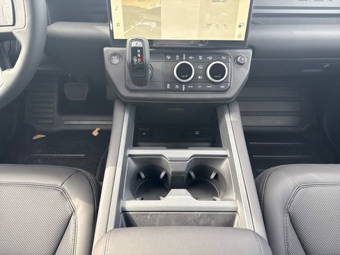 New 2026 Land Rover Defender 110 S image 22