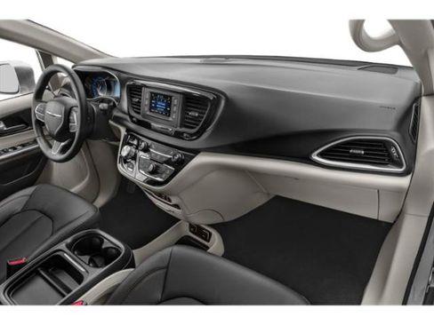Certified 2020 Chrysler Pacifica Touring-L w/ S Appearance Package FWD image 16