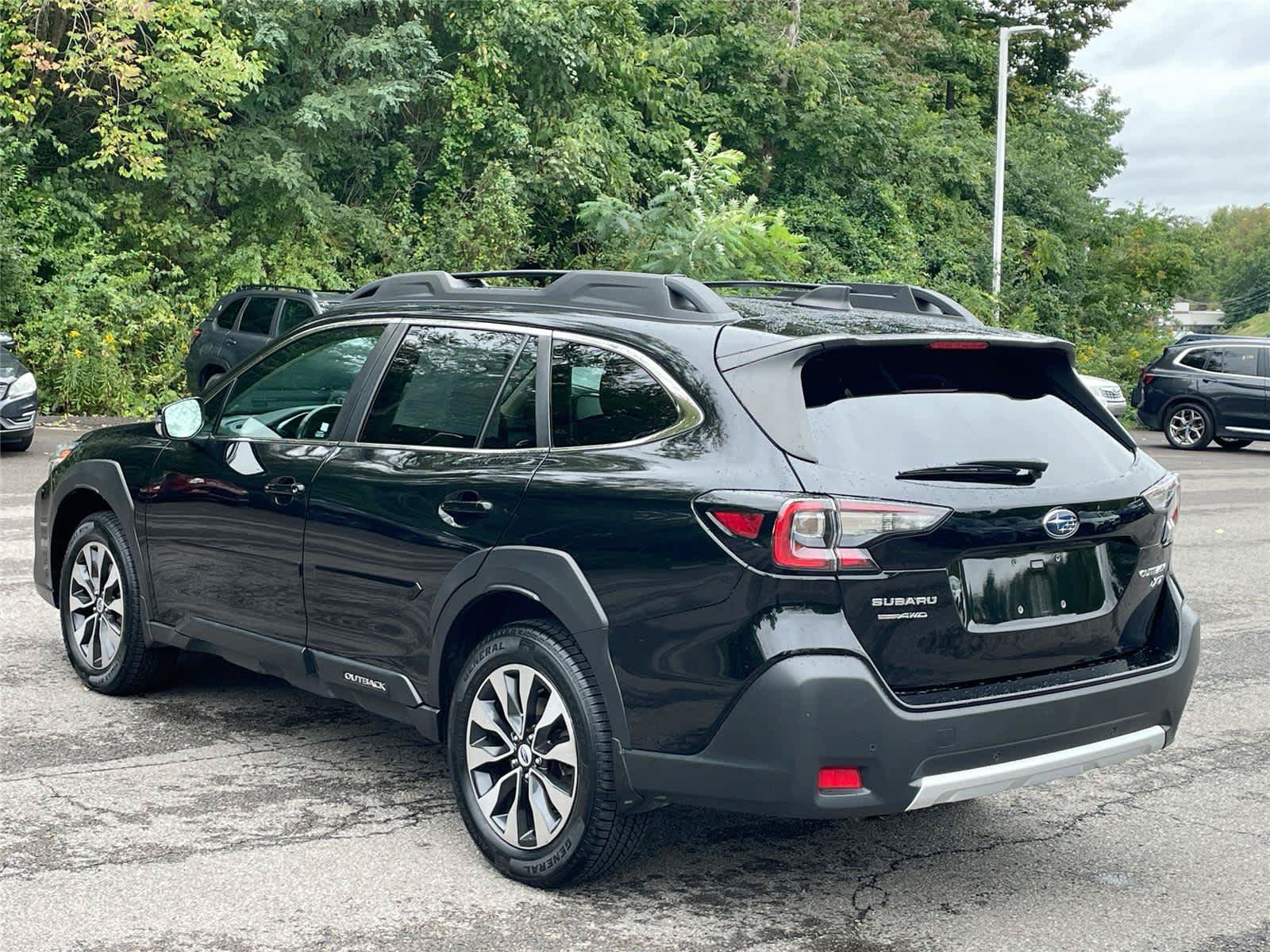 Certified 2024 Subaru Outback Limited XT AWD/4WD image 3