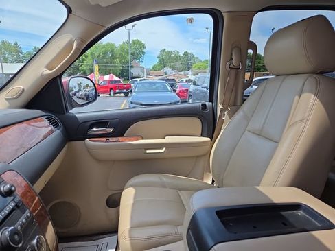 Used 2007 Chevrolet Tahoe LT w/ LT Preferred Equipment Group AWD/4WD image 44