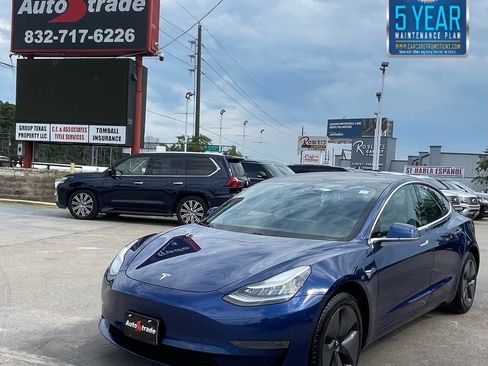 Used 2020 Tesla Model 3 Standard Range RWD image 1