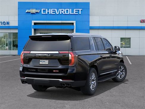 New 2026 GMC Yukon XL Denali w/ LPO, Floor Liner Package image 4