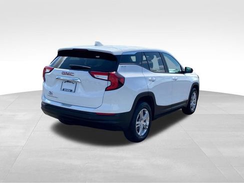 Certified 2024 GMC Terrain SLE FWD image 3