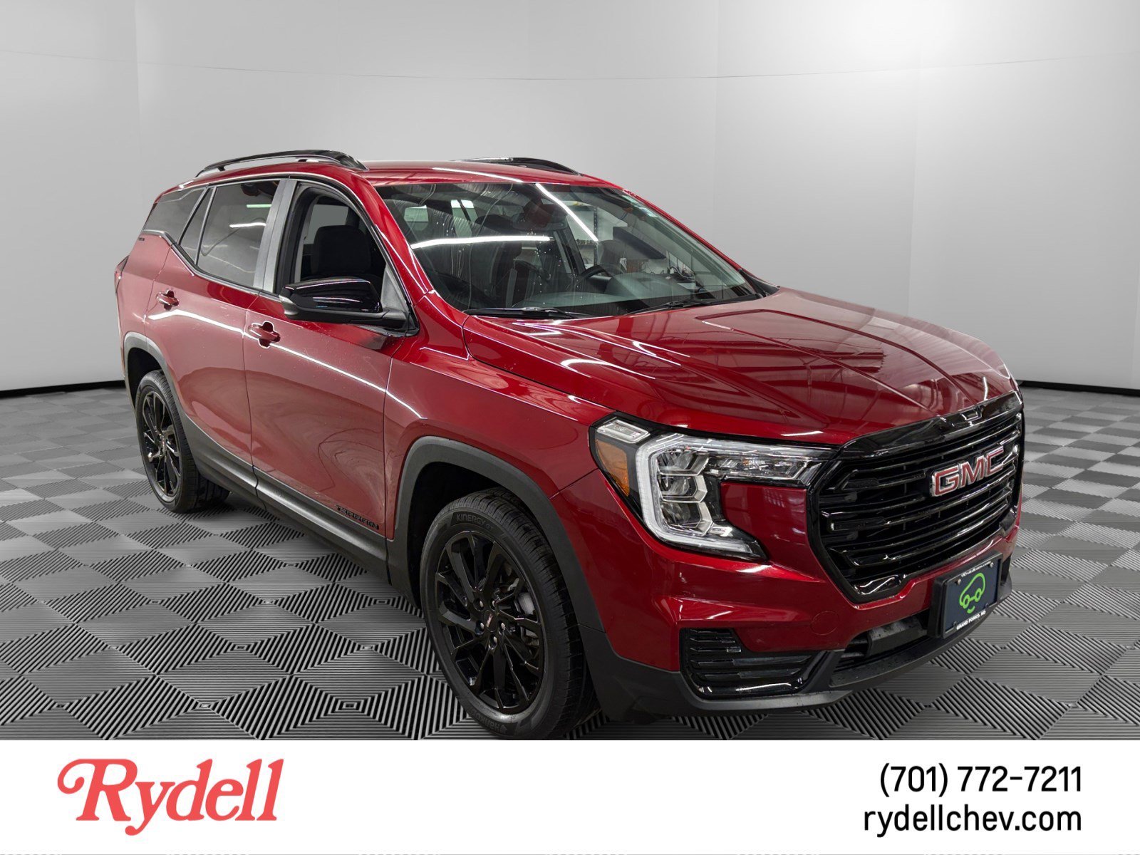 Used 2024 GMC Terrain SLE w/ Driver Convenience Package AWD/4WD image 7