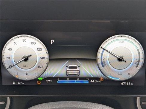 Used 2023 Hyundai Elantra Limited image 12