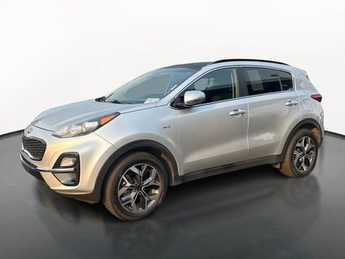Used 2022 Kia Sportage EX AWD/4WD image 7