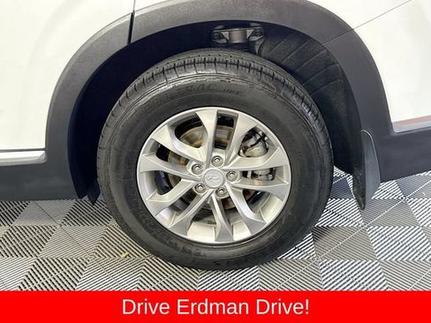 Used 2020 Hyundai Santa Fe SEL FWD image 4