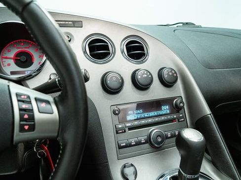 Used 2007 Pontiac Solstice Roadster w/ Premium Package image 23