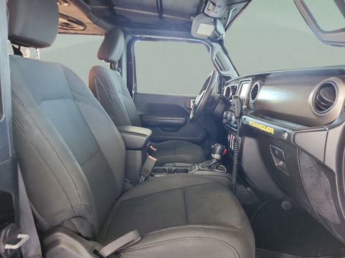 Used 2018 Jeep Wrangler Sport AWD/4WD image 19
