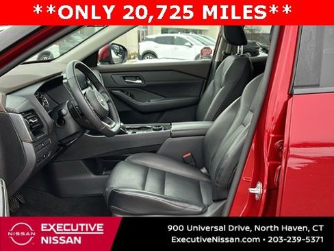 Certified 2022 Nissan Rogue SV w/ SV Premium Package image 9