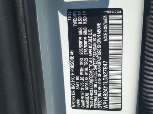 Used 2020 Porsche Cayenne S image 37