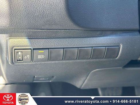 Certified 2023 Toyota Corolla SE w/ Carpet Mat Package (TMS) FWD image 20