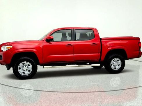 Used 2018 Toyota Tacoma SR w/ SR Convenience Package AWD/4WD image 8