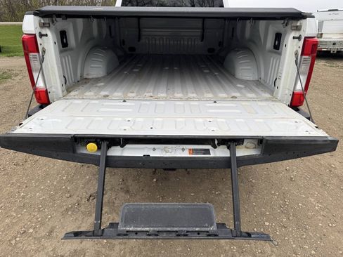 Used 2017 Ford F350 XLT w/ XLT Value Package AWD/4WD image 10