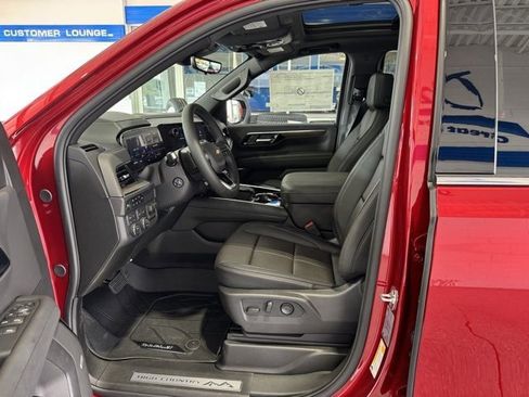 New 2026 Chevrolet Tahoe High Country w/ Sun And Tow Package image 8