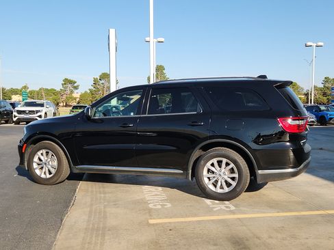 Used 2024 Dodge Durango SXT image 4