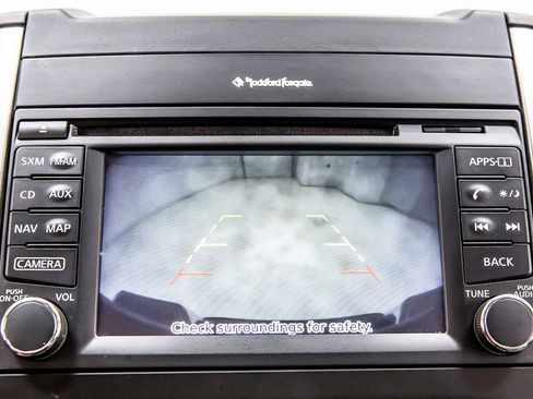 Used 2019 Nissan Frontier SL RWD image 14