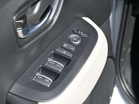 New 2026 Honda HR-V EX-L image 21