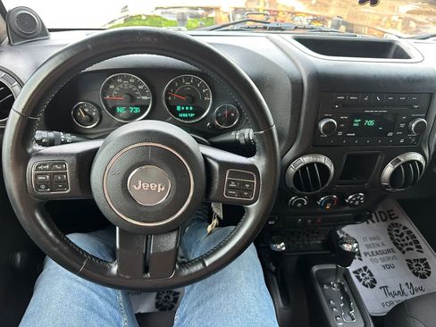 Used 2014 Jeep Wrangler Sport w/ Connectivity Group image 9