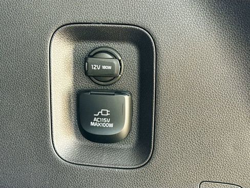 Used 2022 Kia Carnival SX FWD image 13