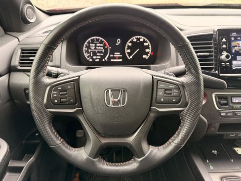 Certified 2025 Honda Ridgeline TrailSport image 18