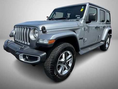 Used 2020 Jeep Wrangler Unlimited Sahara AWD/4WD image 2