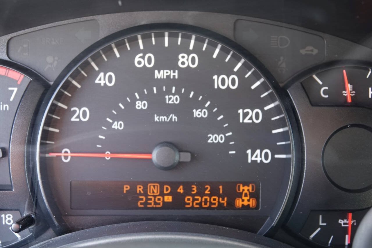 Used 2004 Nissan Titan XE w/ (PRF) Preferred Pkg AWD/4WD image 88