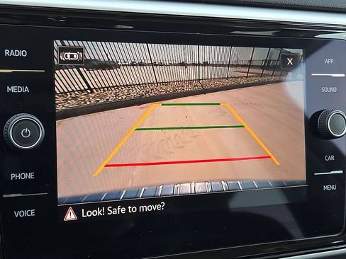 Used 2023 Volkswagen Atlas SE AWD/4WD image 18