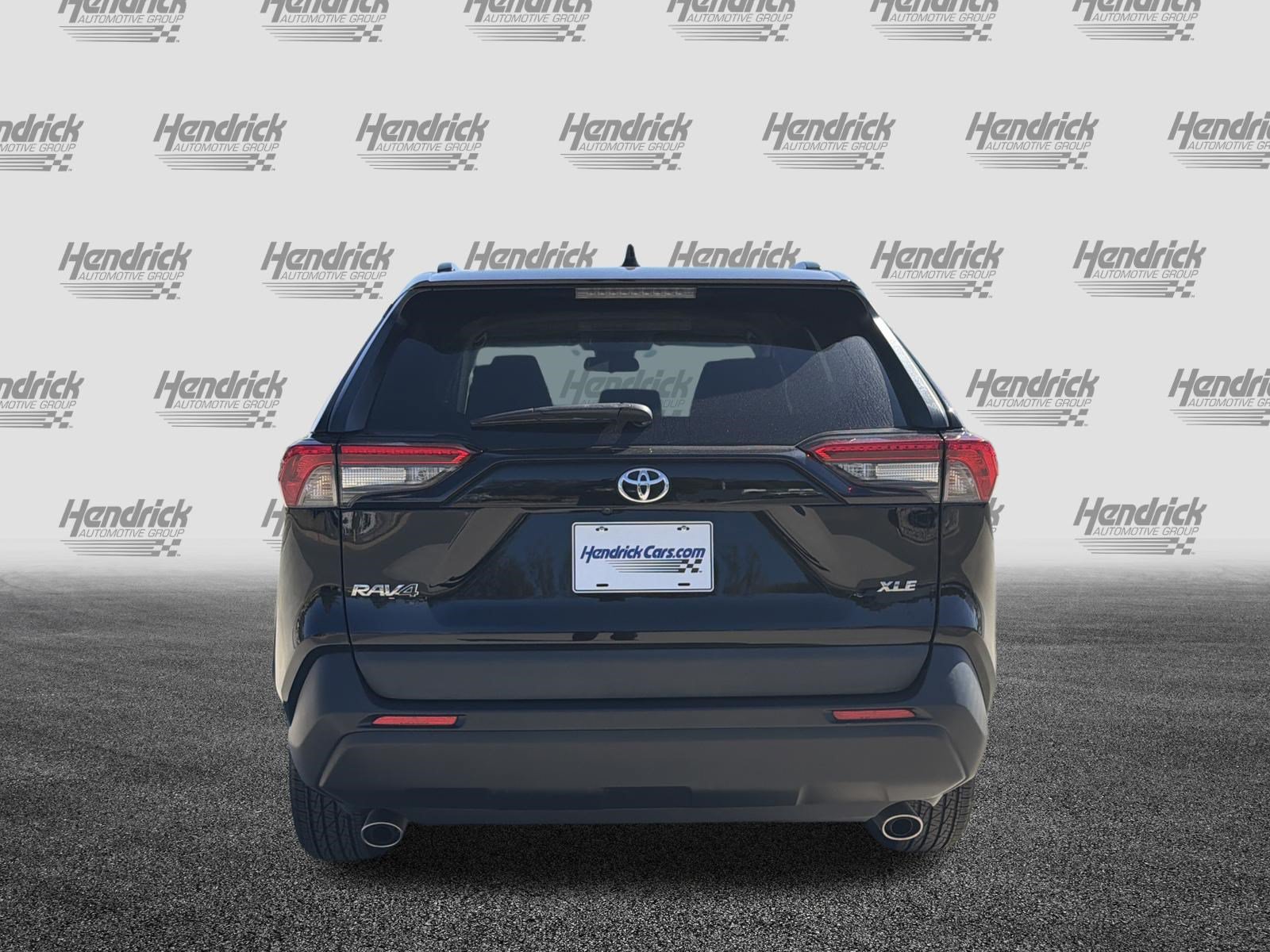 Used 2023 Toyota RAV4 XLE FWD image 9