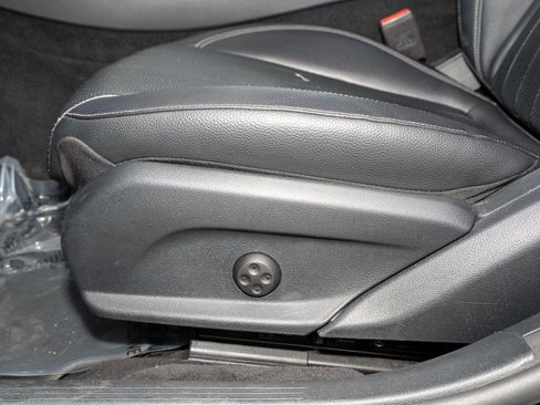 Used 2019 Mercedes-Benz E 300 4MATIC w/ Premium 1 Package image 29