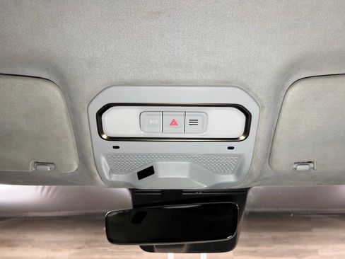 Used 2022 Rivian R1T Adventure image 18